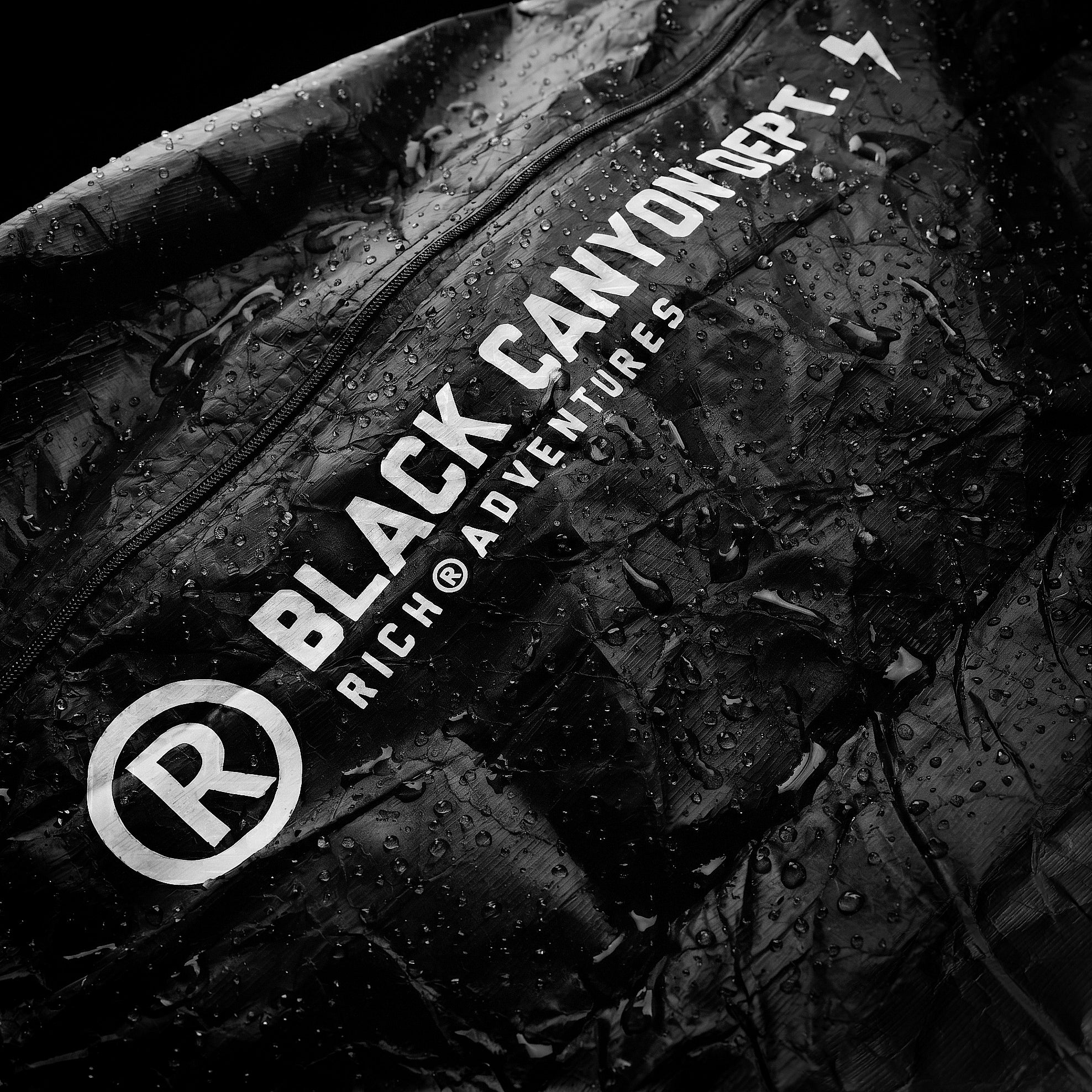 黑峽谷Tyvek®露宿袋 / Black Canyon Tyvek® Bivy Sack